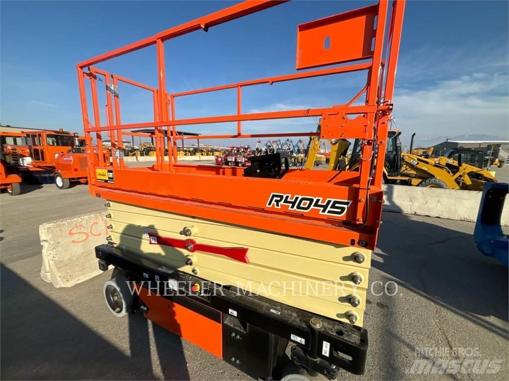 JLG R4045 Ножничные подъемники