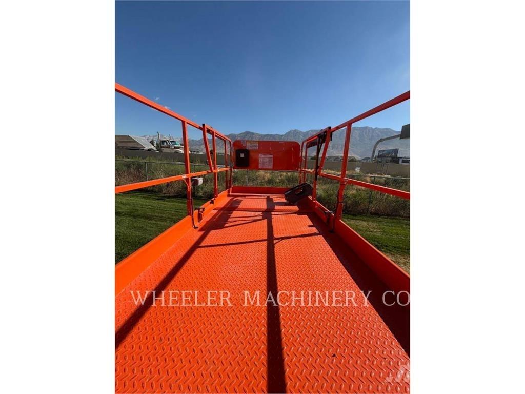 JLG RT3369 Ножничные подъемники