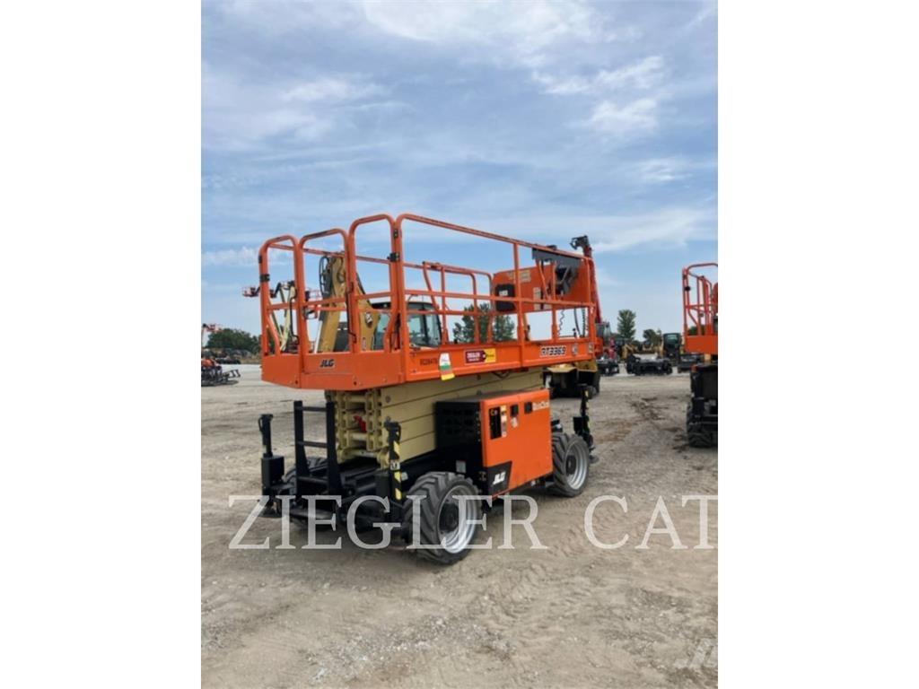 JLG RT3369 Ножничные подъемники