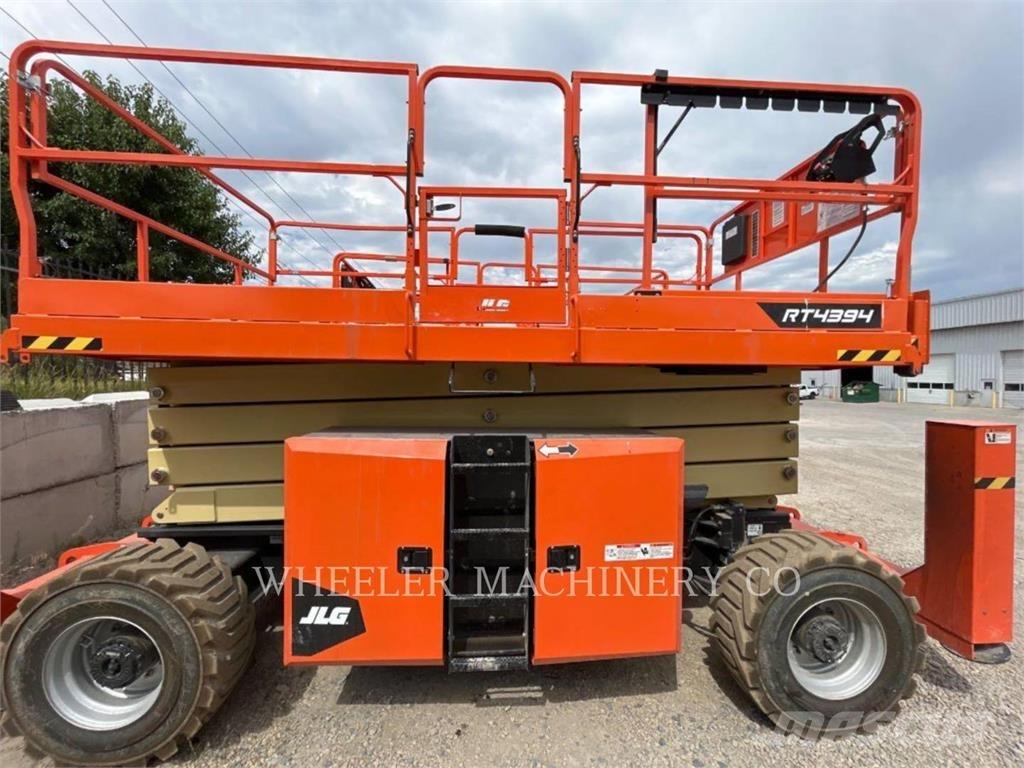 JLG RT4394 Ножничные подъемники