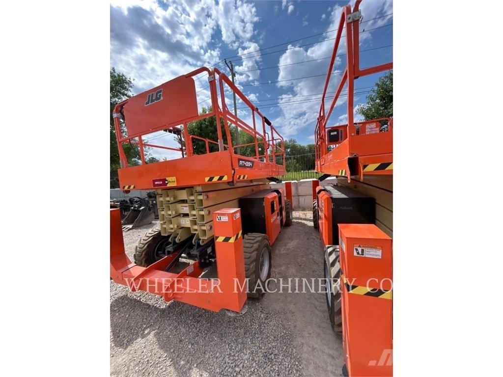 JLG RT4394 Ножничные подъемники