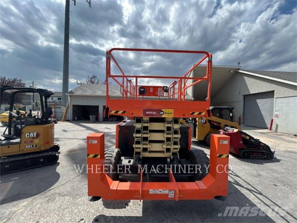 JLG RT4394 Ножничные подъемники