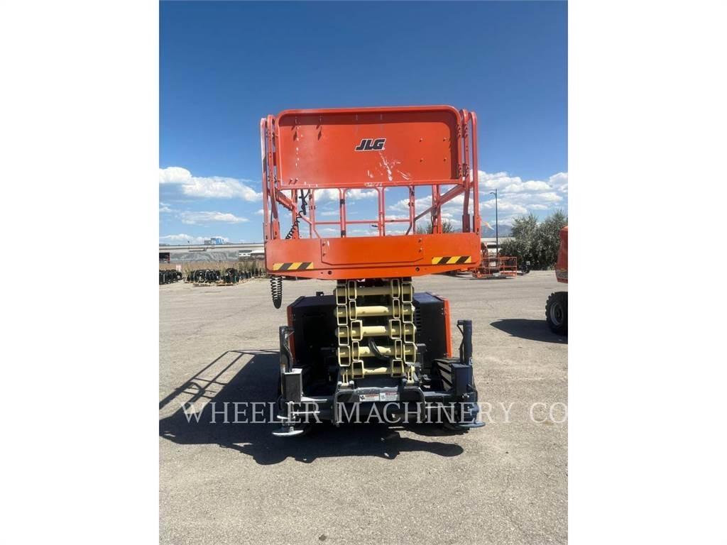 JLG RT4769 Ножничные подъемники