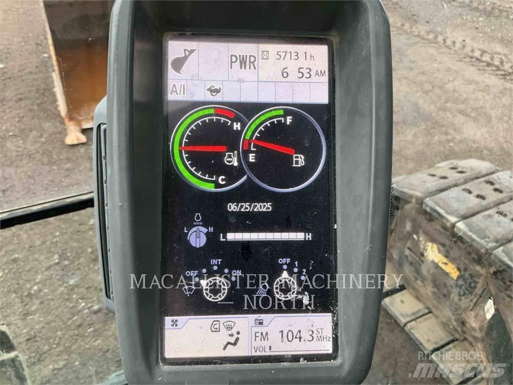 John Deere 210G Гусеничные экскаваторы