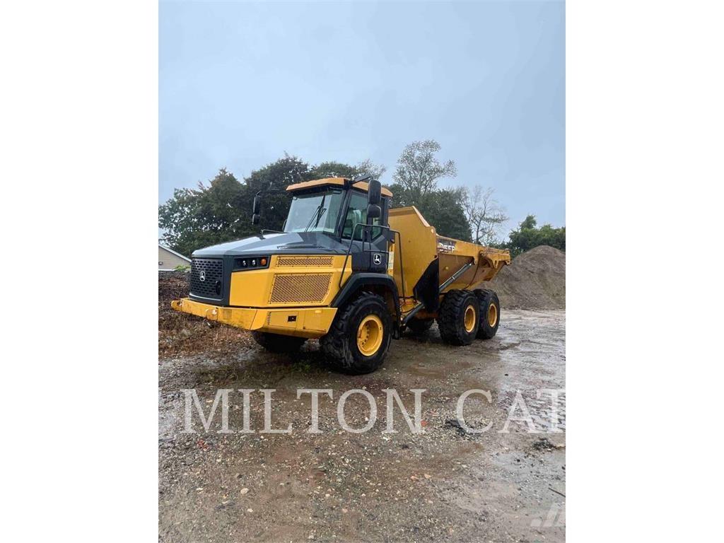 John Deere 260E Шарнирно-сочленённые самосвалы