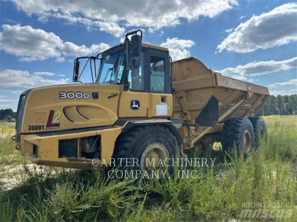 John Deere 300D Шарнирно-сочленённые самосвалы