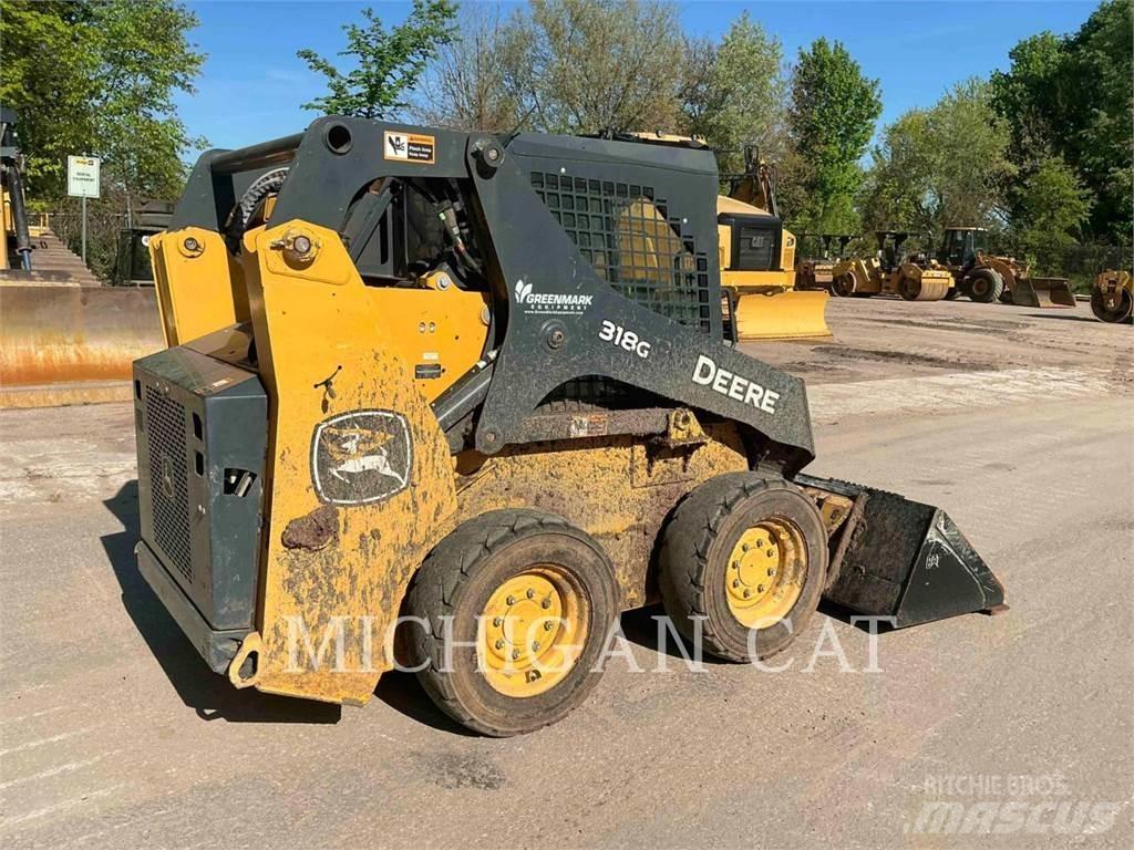 John Deere 318G Мини-погрузчики