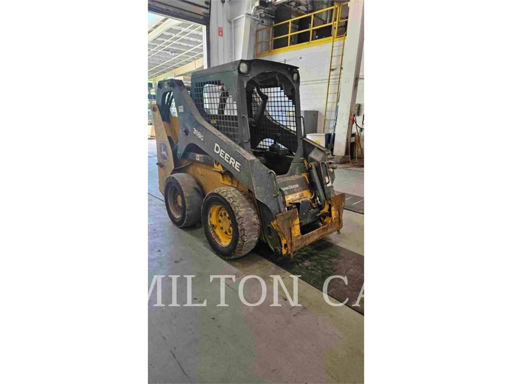 John Deere 318G Мини-погрузчики