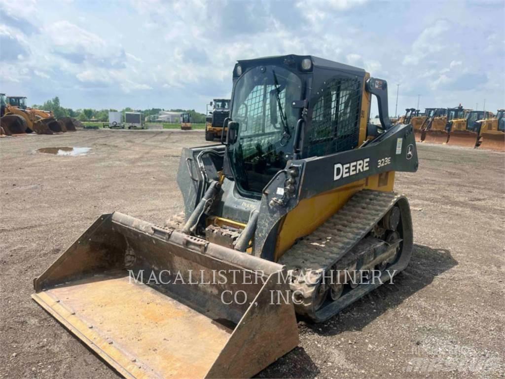 John Deere 323E Гусеничные фронтальные погрузчики