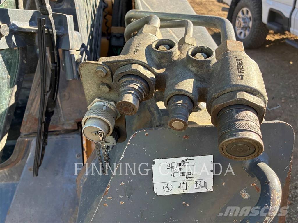 John Deere 333E Гусеничные фронтальные погрузчики