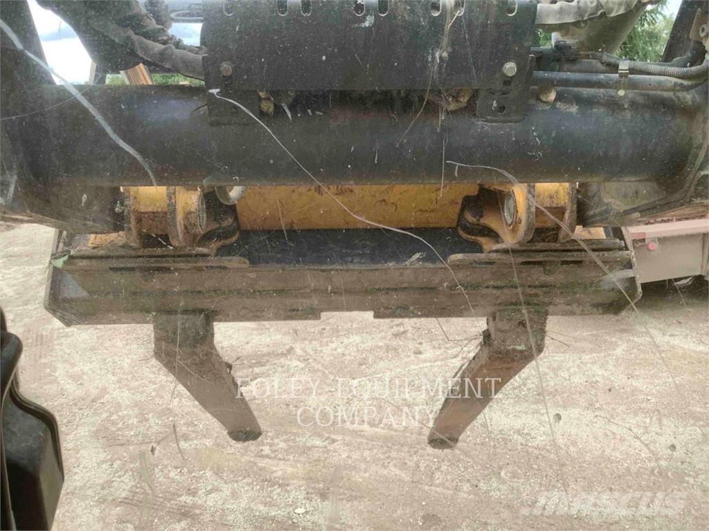 John Deere 333G Мини-погрузчики
