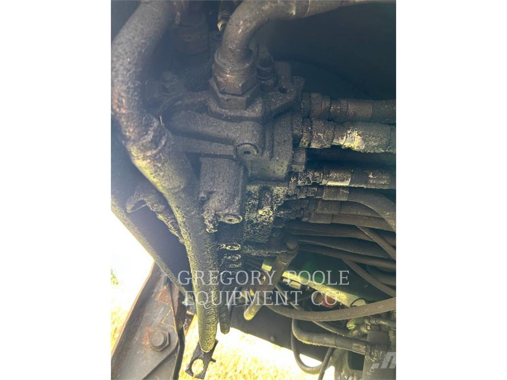 John Deere 437D Лесопогрузчик