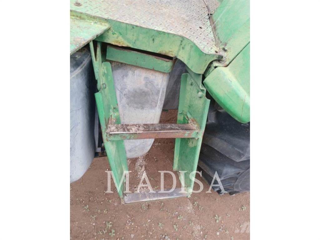 John Deere 6415 Трактора