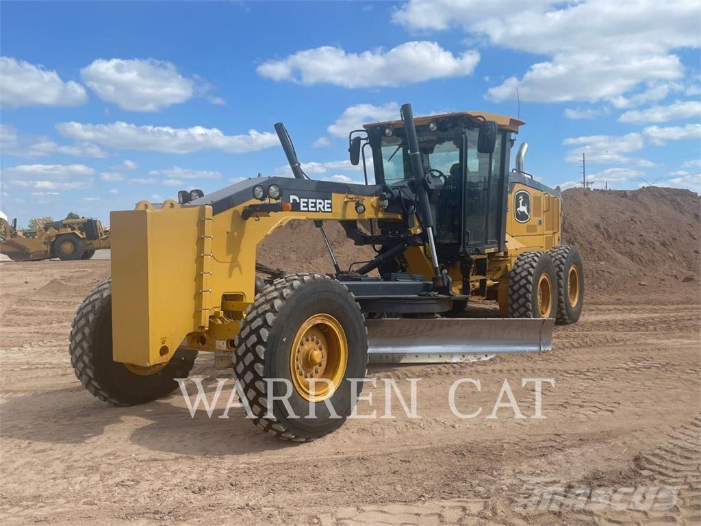 John Deere 670 Грейдеры