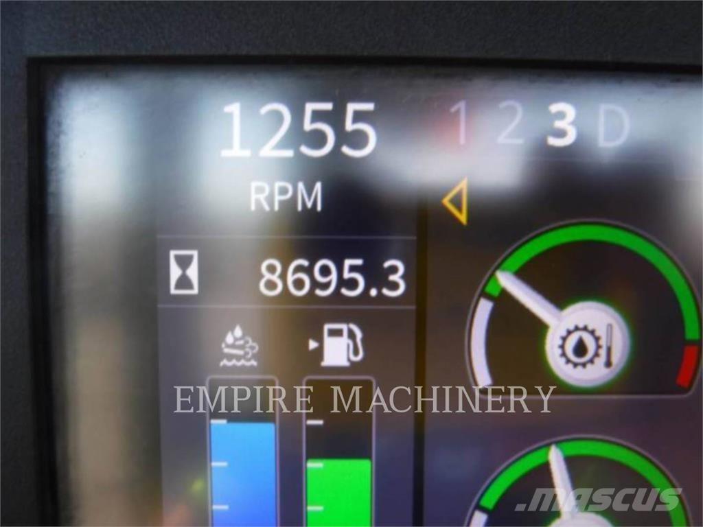 John Deere 744L Фронтальные погрузчики