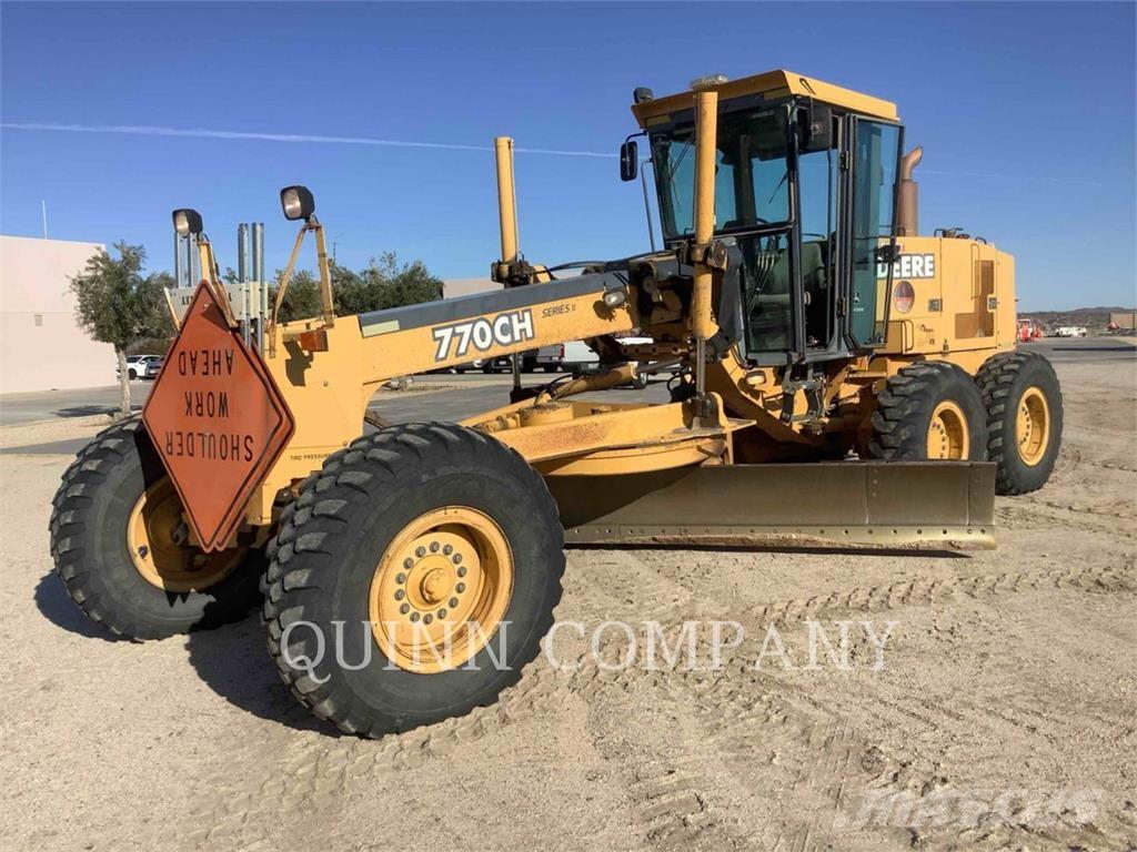 John Deere 770CH Грейдеры