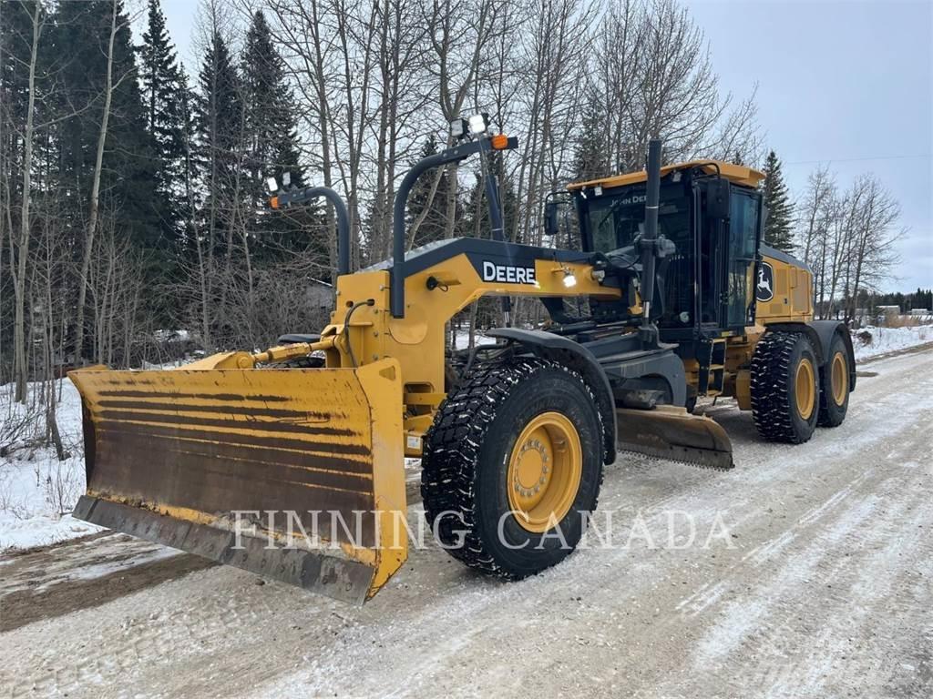 John Deere 772G Грейдеры
