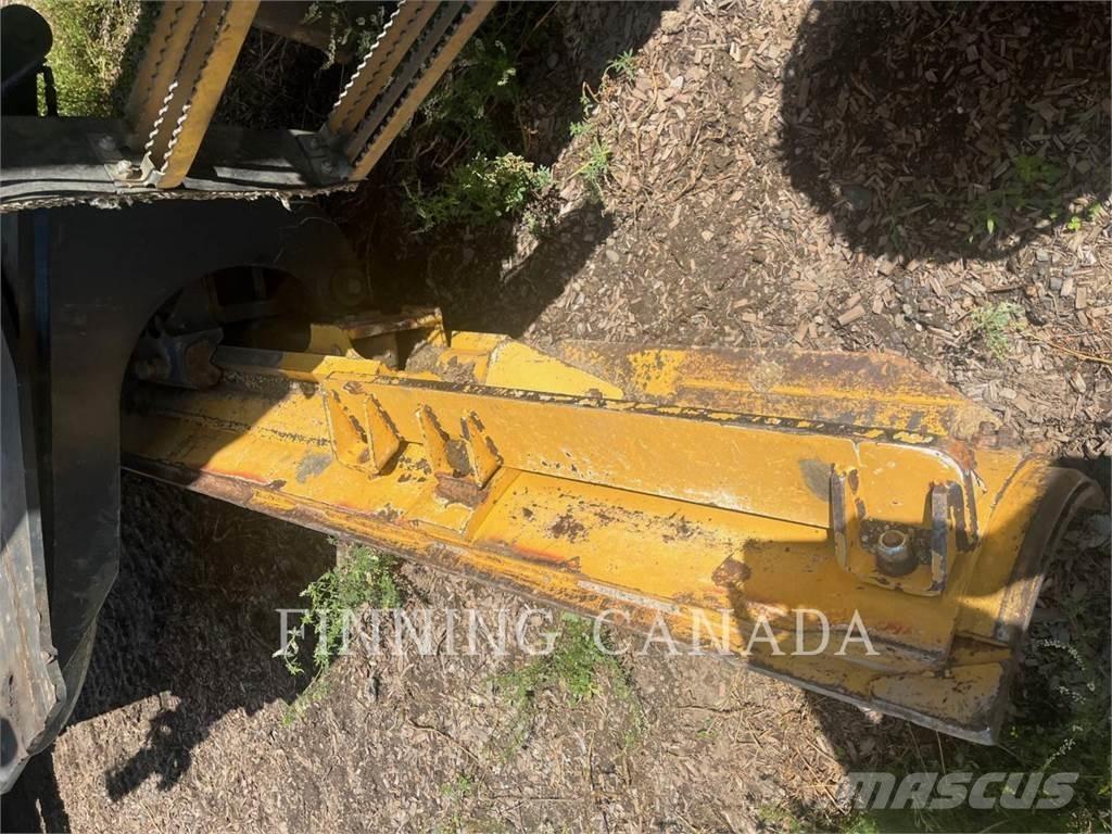 John Deere 772G Грейдеры