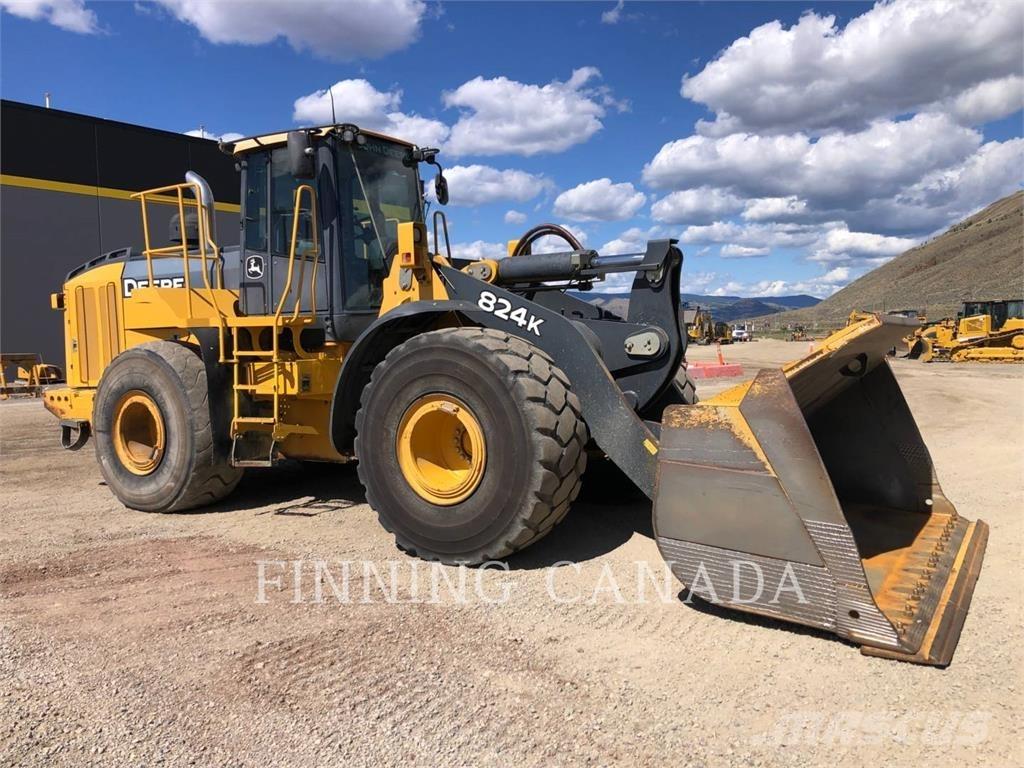 John Deere 824K Фронтальные погрузчики