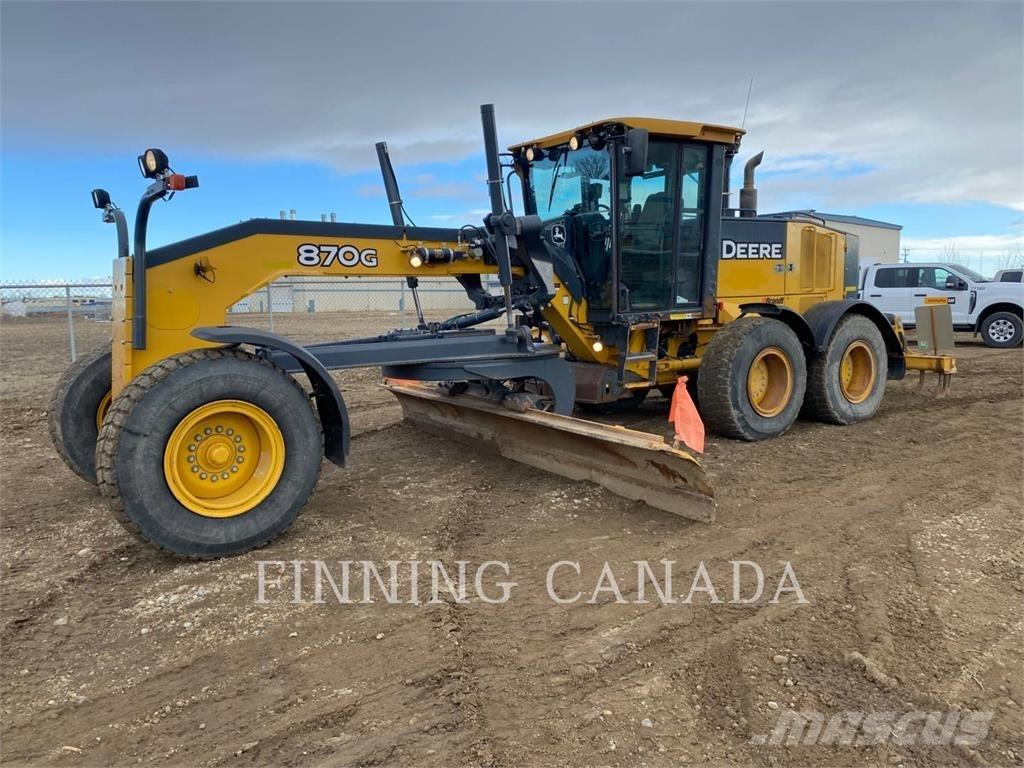John Deere 870G Грейдеры