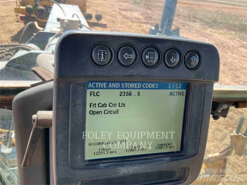 John Deere 872G Грейдеры