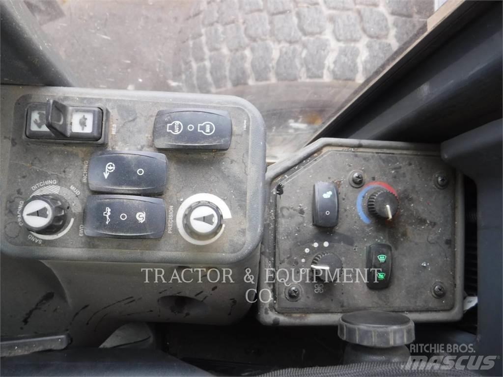 John Deere 872GP Грейдеры