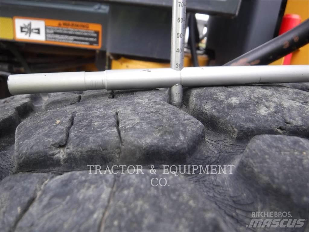 John Deere 872GP Грейдеры