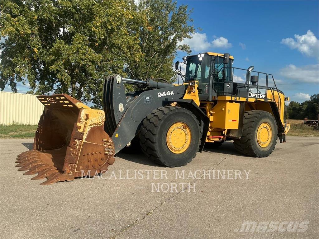 John Deere 944K Фронтальные погрузчики