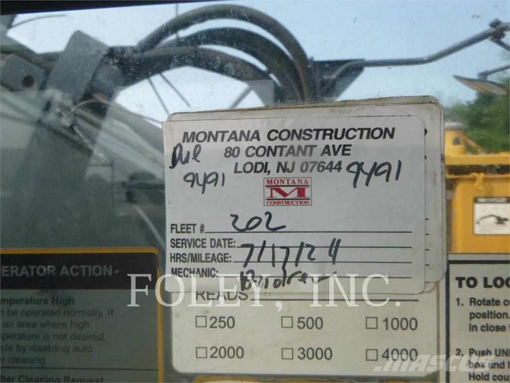 John Deere & CO. 245G Гусеничные экскаваторы
