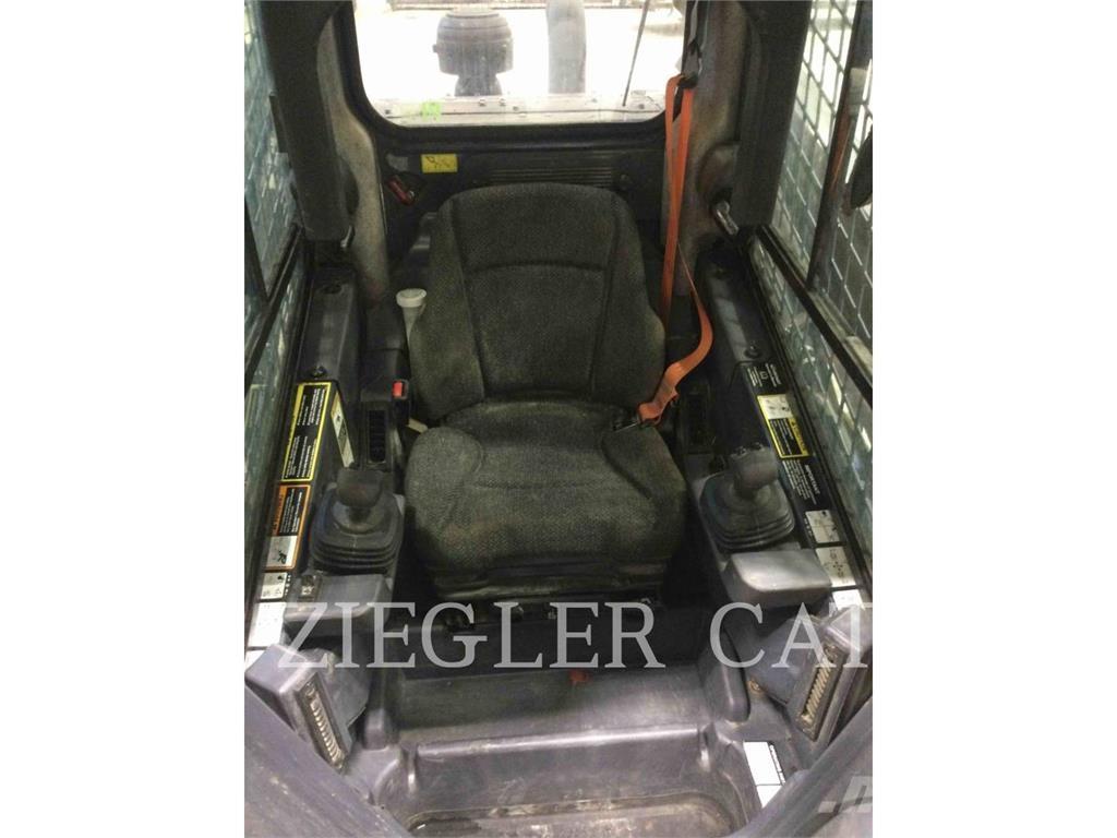 John Deere & CO. 333G Гусеничные фронтальные погрузчики