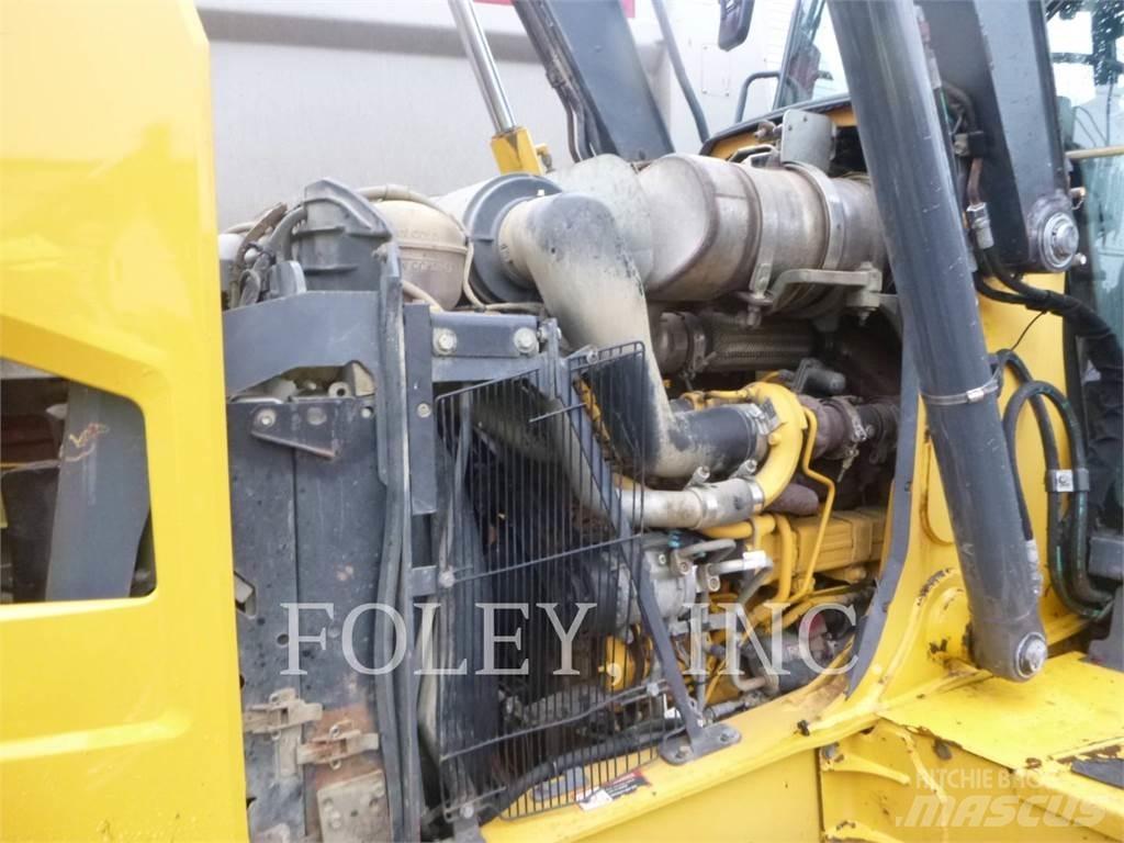 John Deere & CO. 410 Экскаваторы-погрузчики