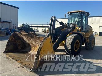 John Deere & CO. 544L Фронтальные погрузчики