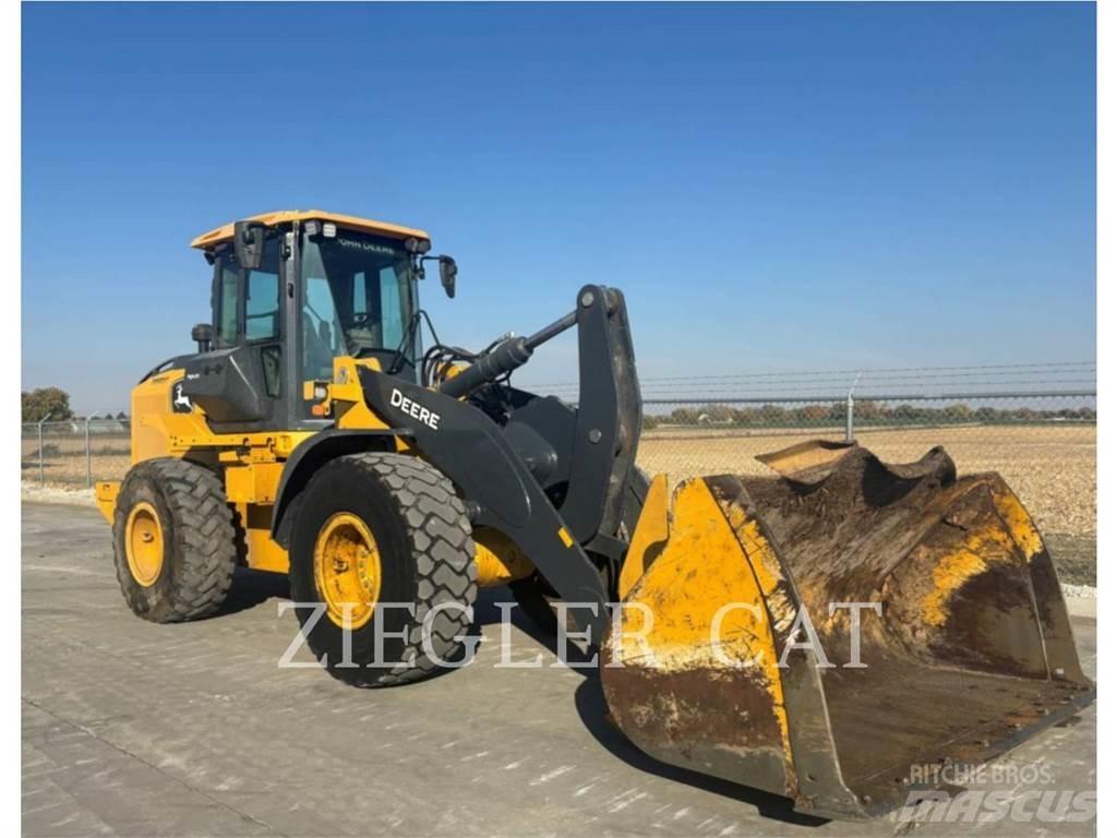 John Deere & CO. 544L Фронтальные погрузчики