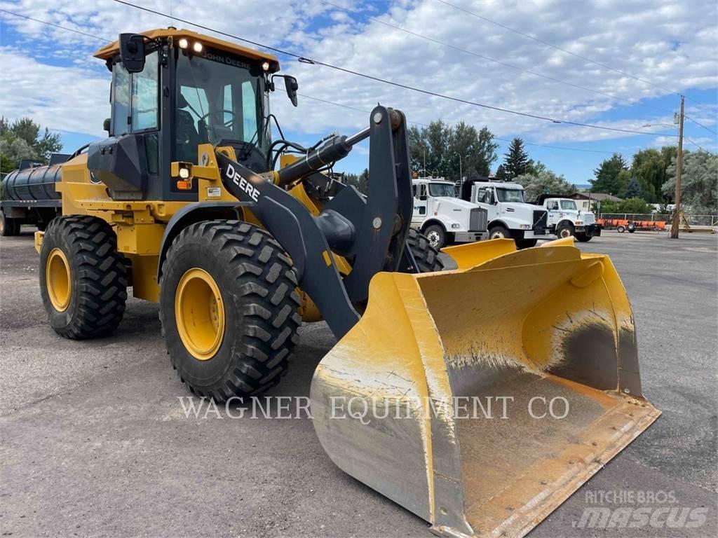 John Deere & CO. 544P Фронтальные погрузчики