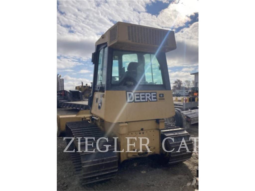 John Deere & CO. 550J Гусеничные бульдозеры