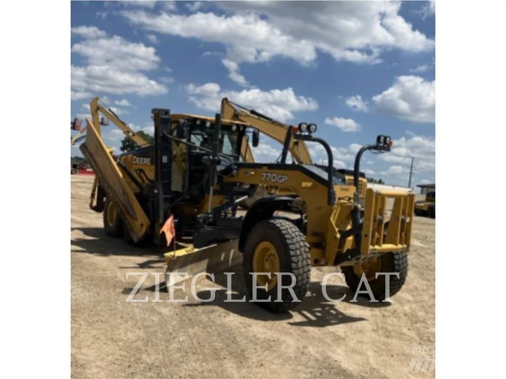John Deere & CO. 770_AO Грейдеры