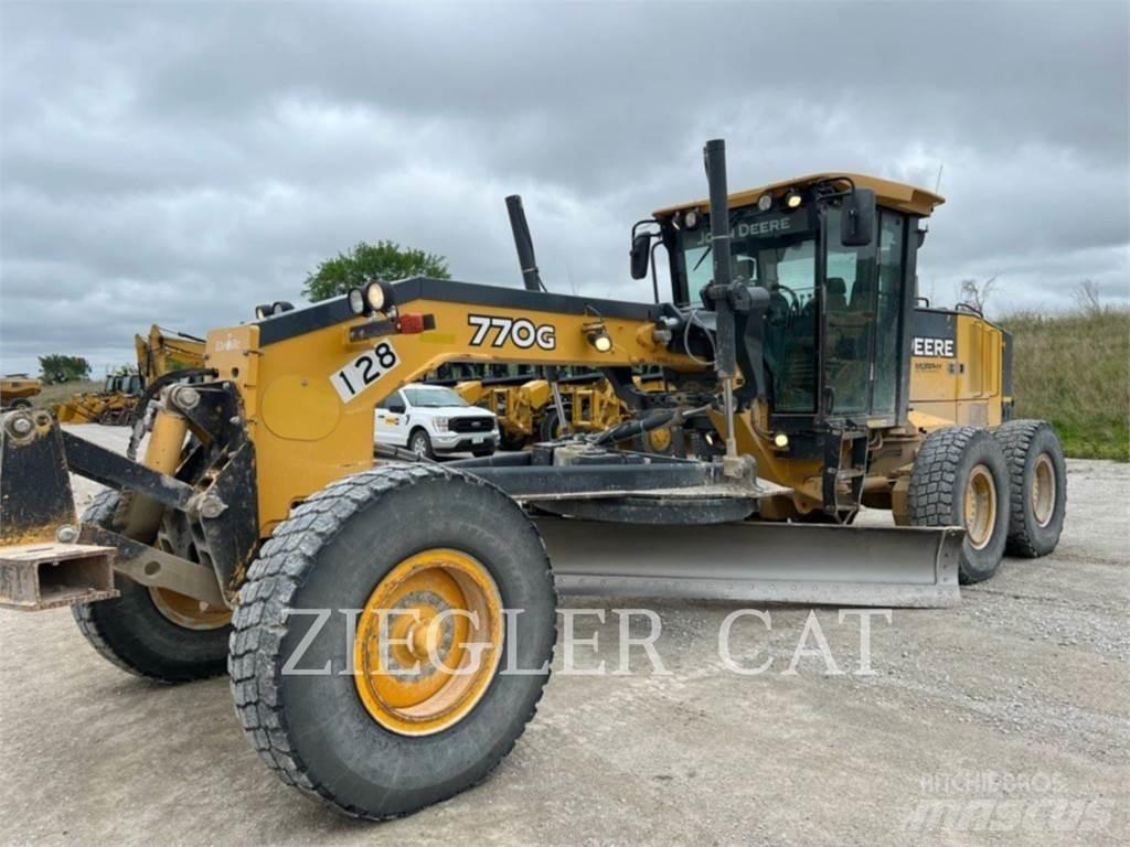 John Deere & CO. 770 G Грейдеры
