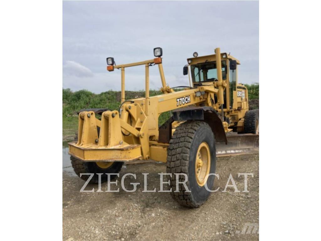John Deere & CO. 770CH Грейдеры