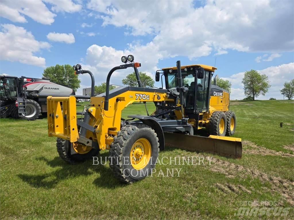 John Deere & CO. 770G Грейдеры