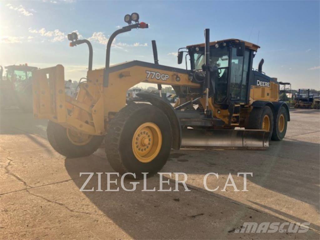 John Deere & CO. 770GP Грейдеры