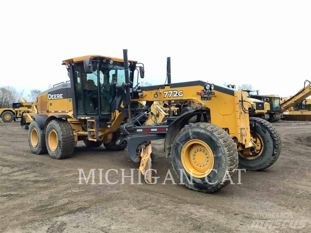 John Deere & CO. 772G Грейдеры