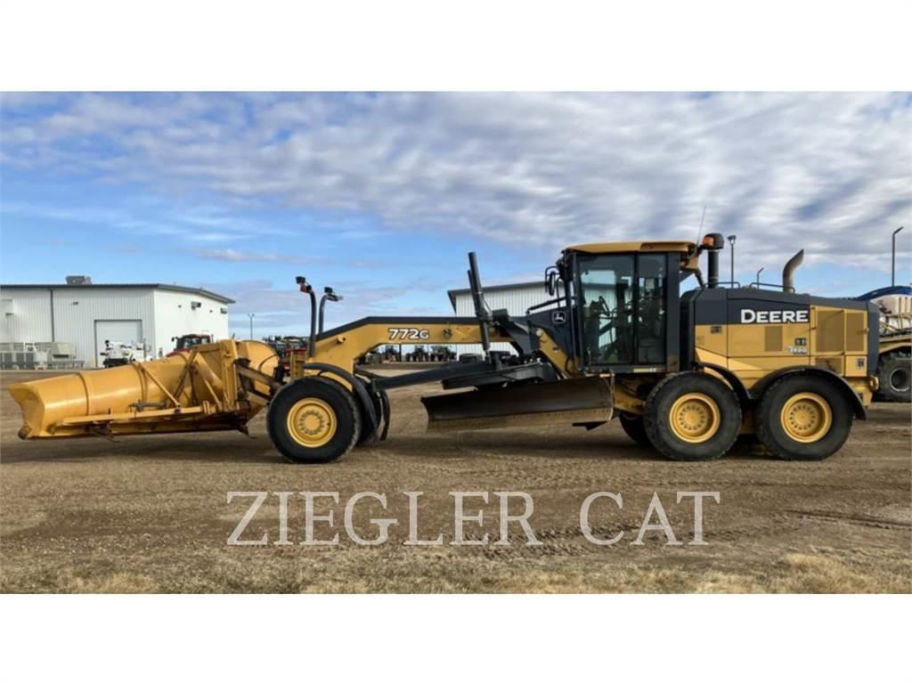 John Deere & CO. 772G_AO Грейдеры