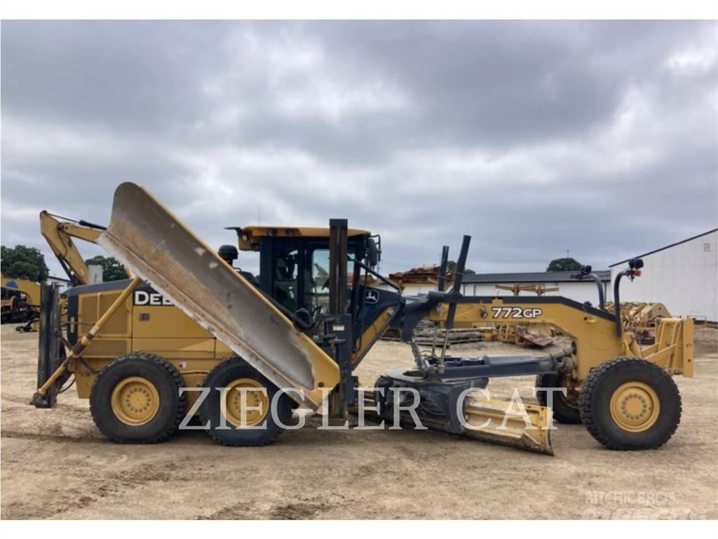 John Deere & CO. 772GP Грейдеры