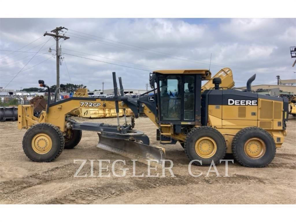 John Deere & CO. 772GP Грейдеры