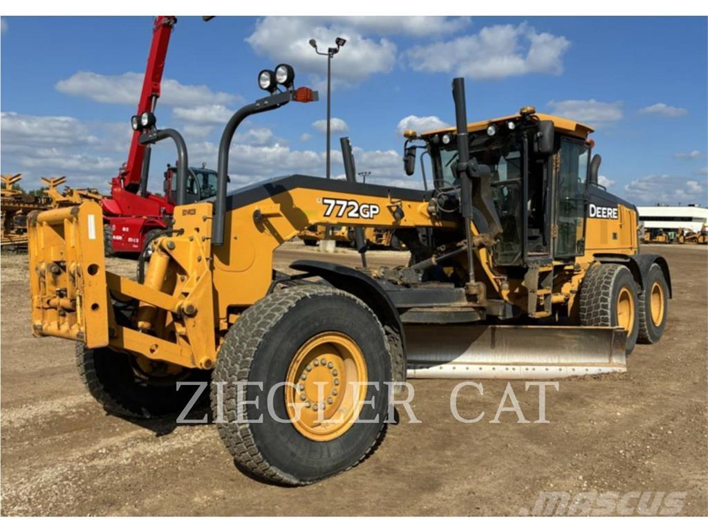 John Deere & CO. 772GP Грейдеры