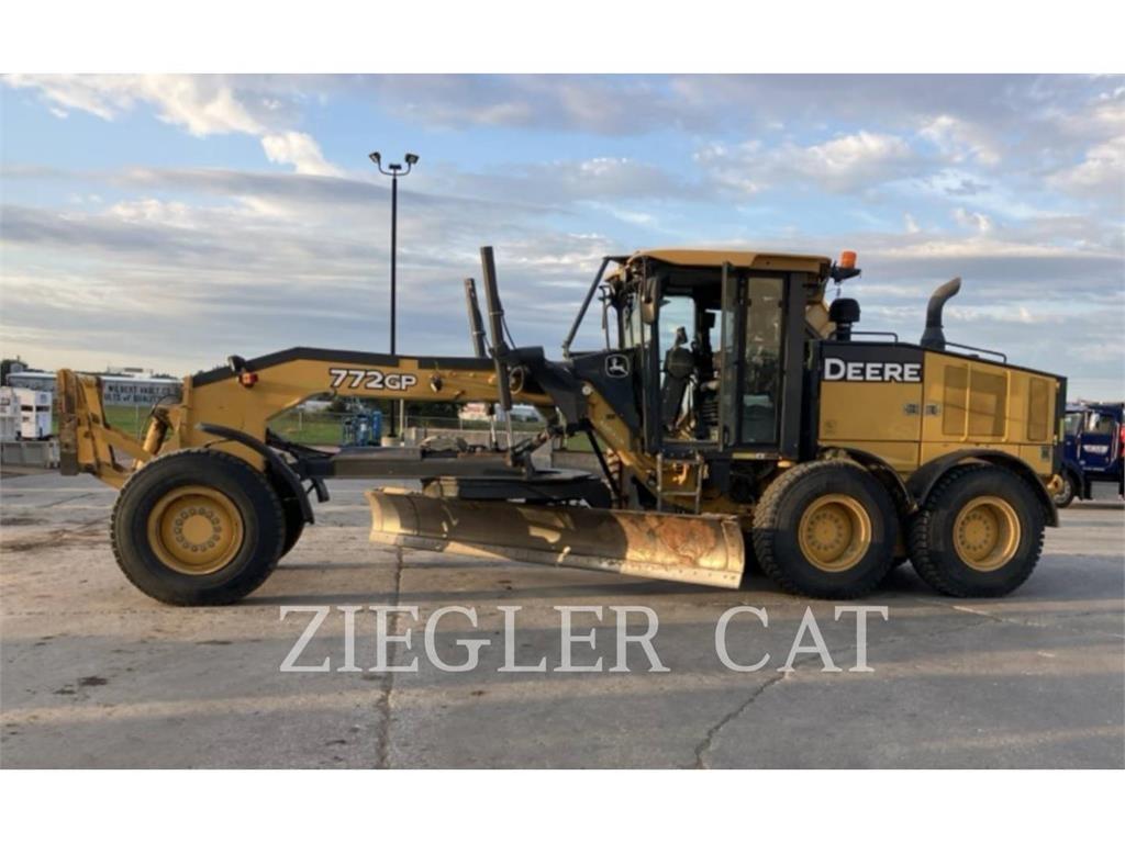 John Deere & CO. 772GP Грейдеры