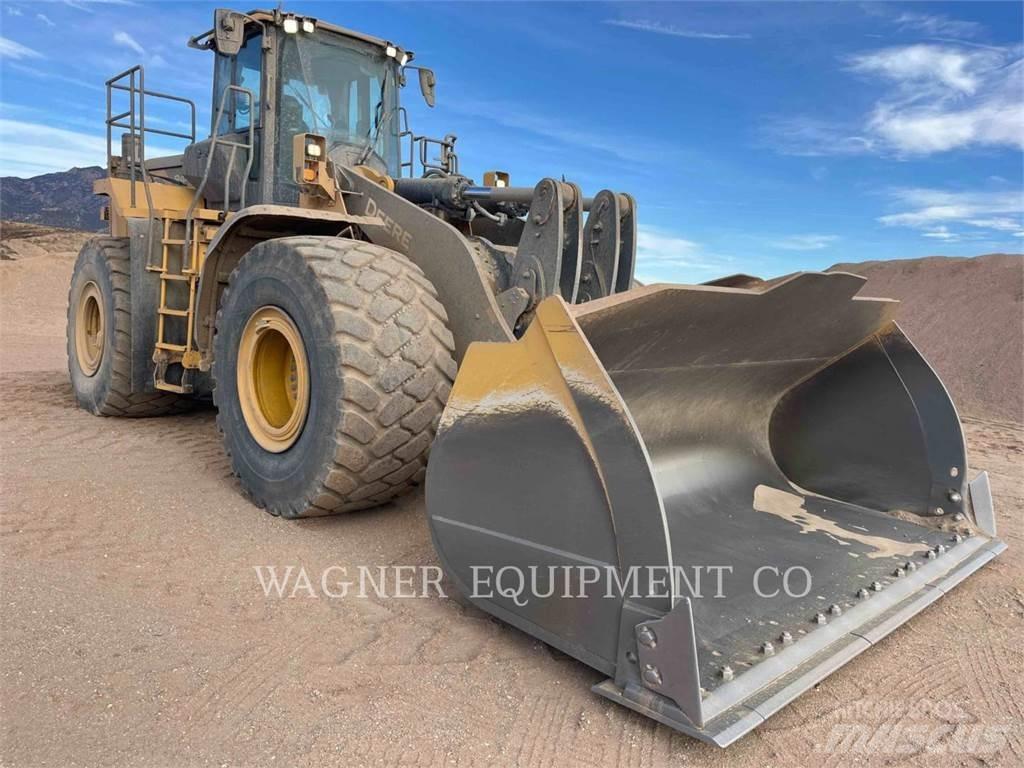 John Deere & CO. 844L Фронтальные погрузчики