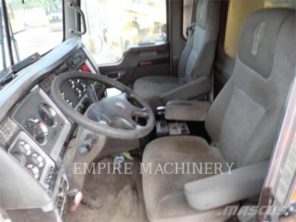 Kenworth (OBSOLETE) T800 Грузовики-цистерны