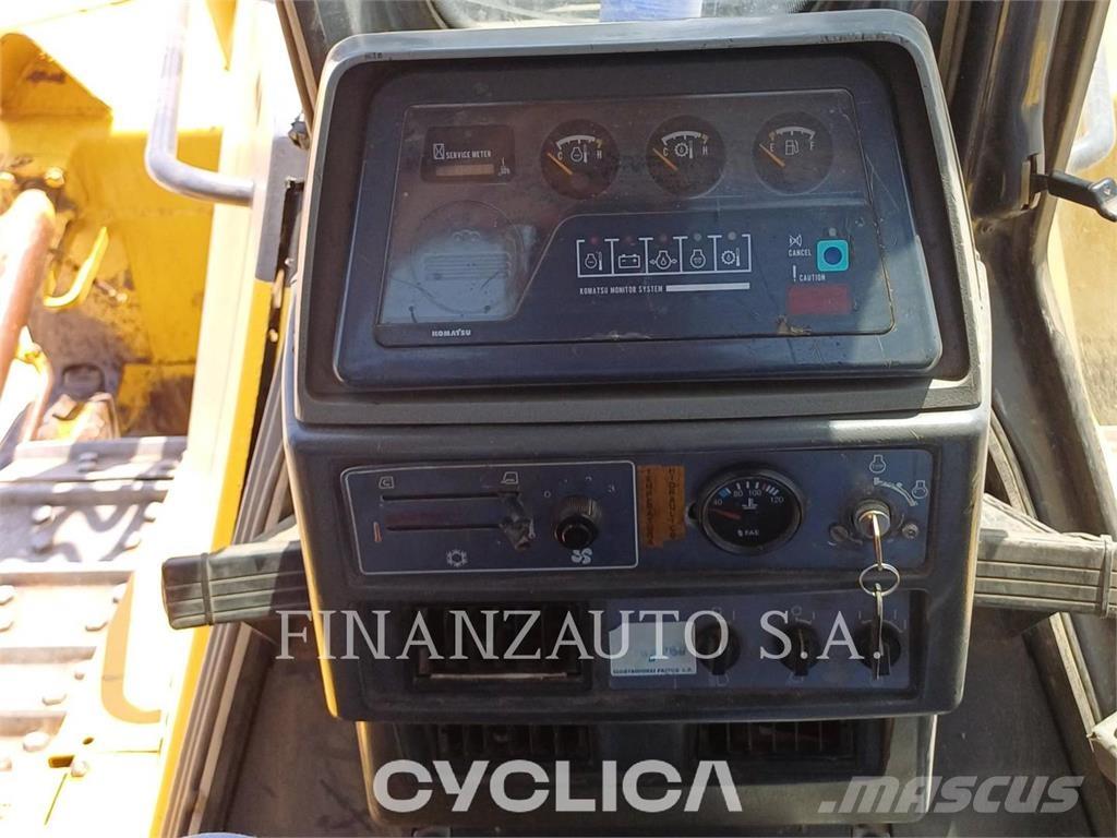 Komatsu D155 Гусеничные бульдозеры