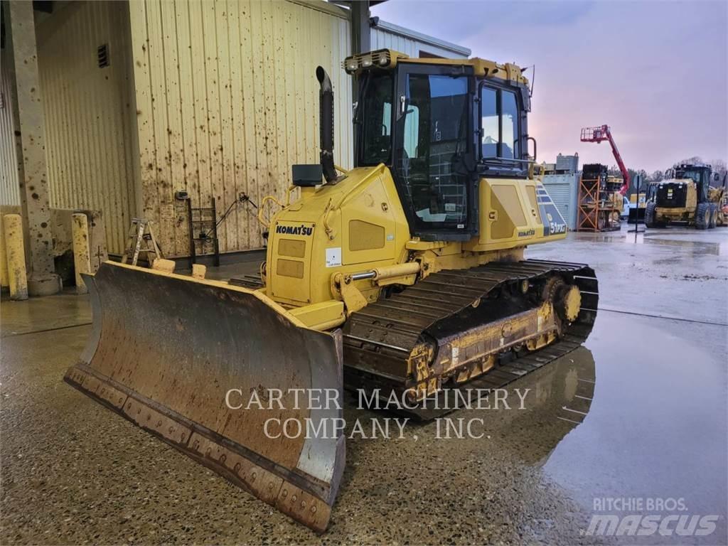 Komatsu D51 PXI Гусеничные бульдозеры